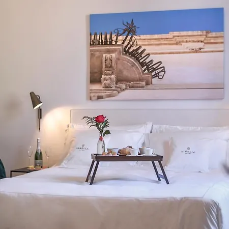 Sikelia Bed & Breakfast *